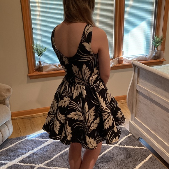 Black and White Floral Glam Crossover Dress - Picture 7 of 7